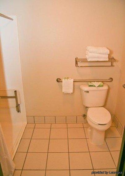 トラベロッジ ロー ムーア ニア コヴィントン Low Moor 部屋 写真